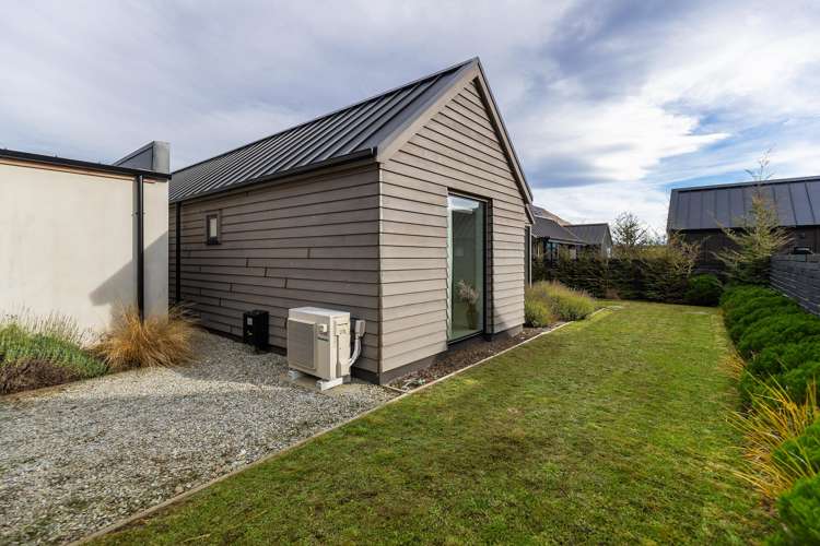 6 Parera Lane Jacks Point_24