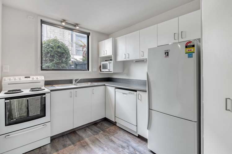 5/88 Antigua Street Addington_5