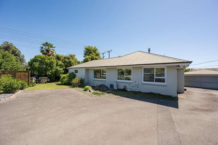 10 Neale Avenue Stoke_24