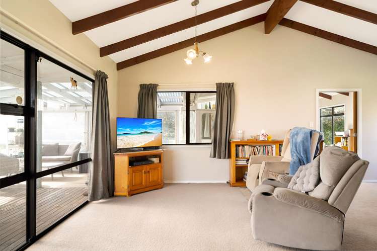 182 Boord Crescent Kumeu_5