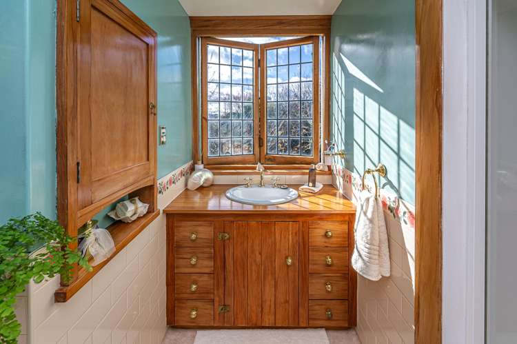 33 Riverbank Road Okoia_31