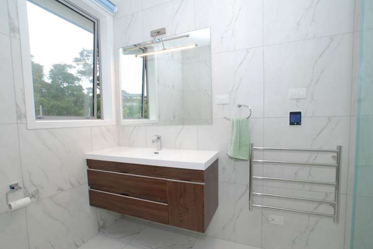 59 Bernard Magnus Lane Greenhithe_10