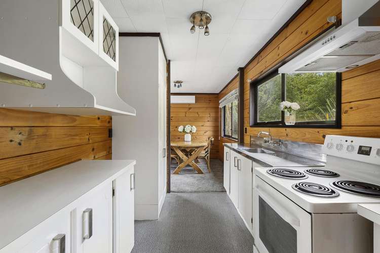 68 Omapere Street Whitby_2