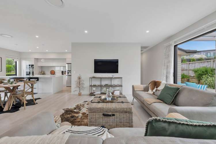 1 Motukaraka Drive Beachlands_8
