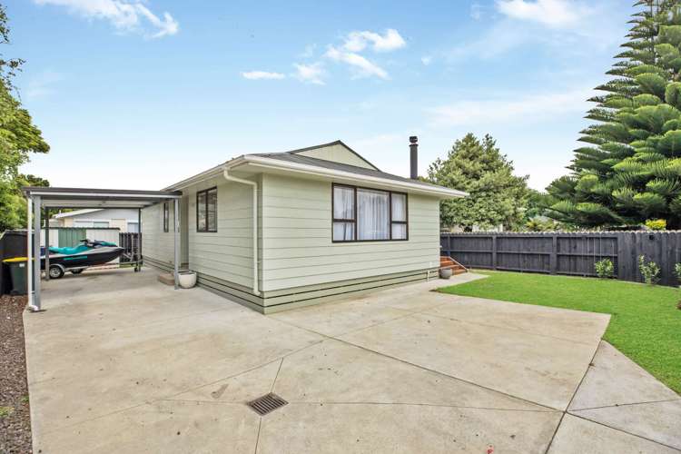 70 Racecourse Road Waiuku_14