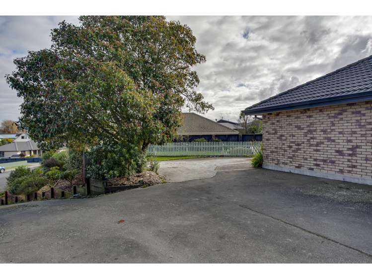 12 Lachlan Place Marchwiel_25