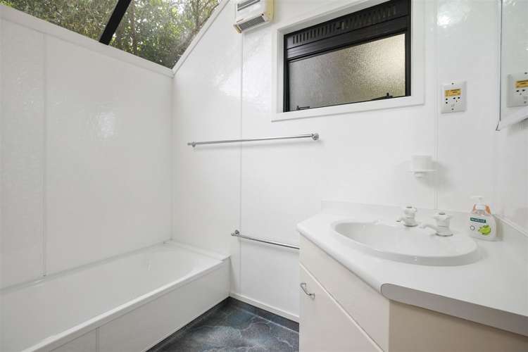 9 Eames Crescent Te Mata_10