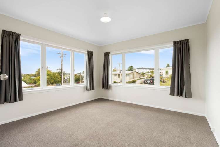 6a Sheehan Road Te Atatu South_5