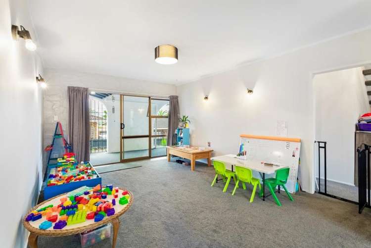 2/8 Wood Street Papakura_2