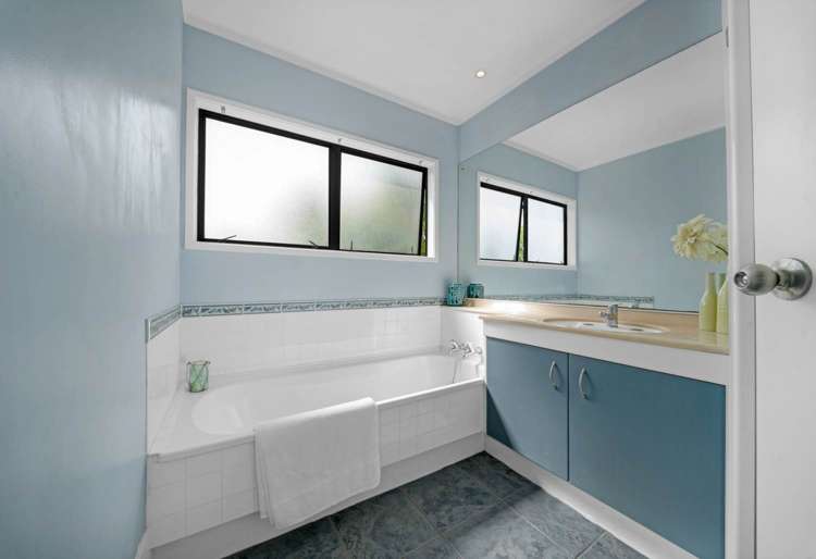 1/4 Crescent Hills Court Northpark_16