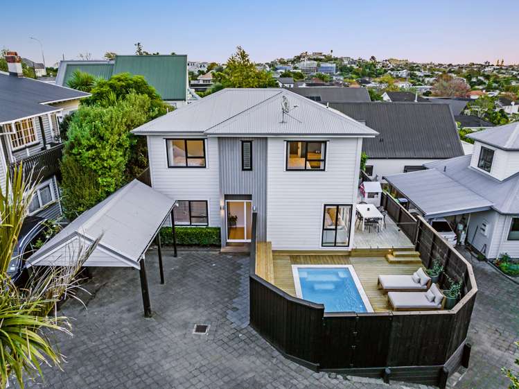 2/70 Saint Johns Road Saint Johns_1