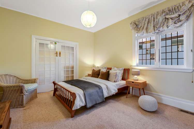 6 Seabreeze Road Narrow Neck_18