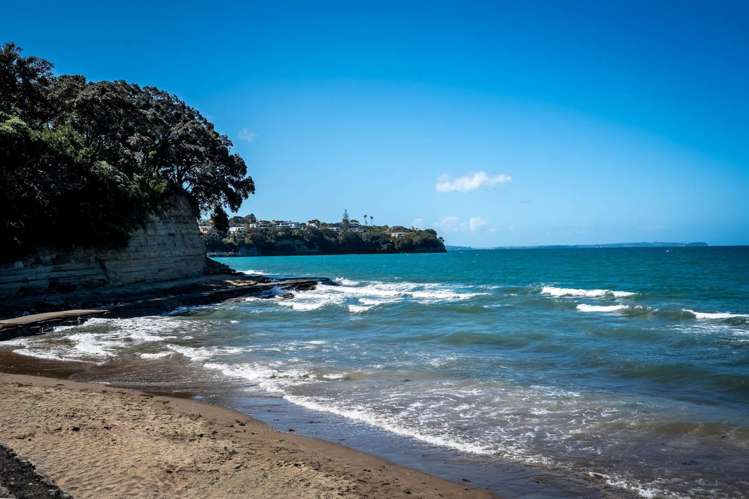 1&2/32 Kowhai Road Campbells Bay_2