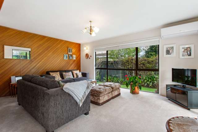 2/65 Campbell Road Onehunga_3