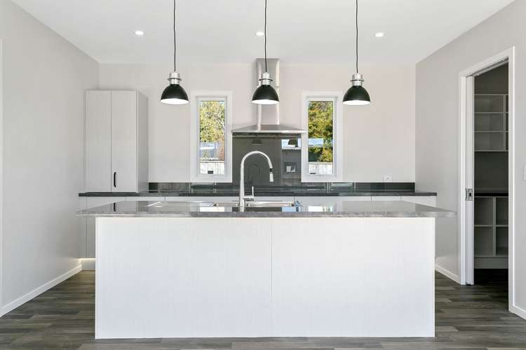 28 Ngahana Place Turangi_2