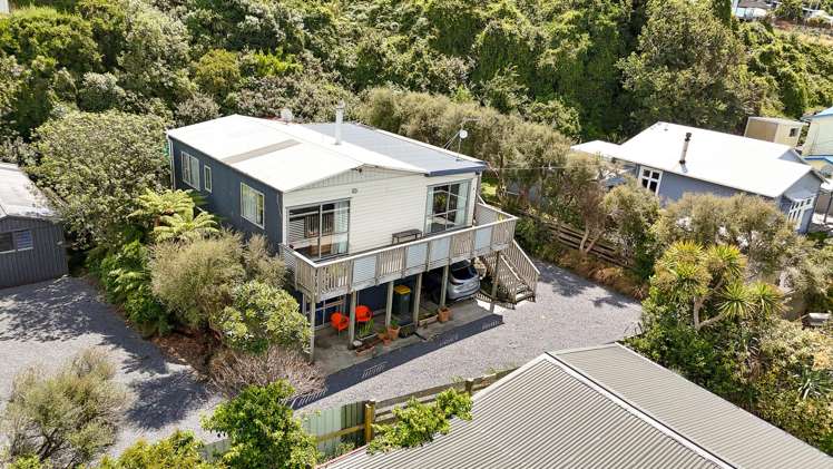 9 Moana Street Kaka Point_15