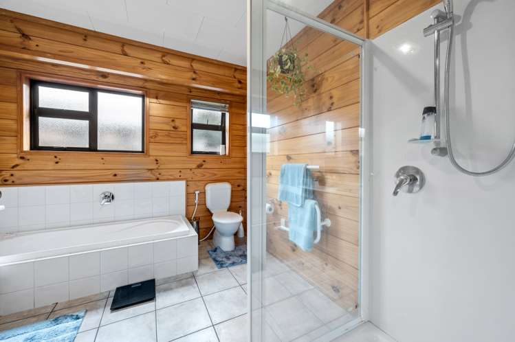 10 Heaphy Place Pukehangi_18