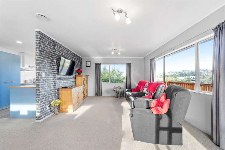 2/15 Ellenbury Place Stanmore Bay_7