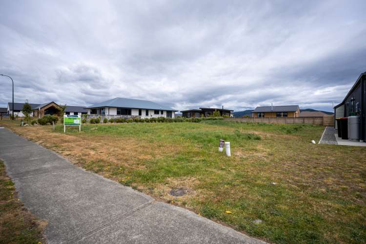 87 Howden Street Te Anau_4