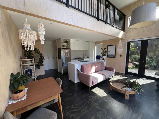 Moturoa Executive Townhouse