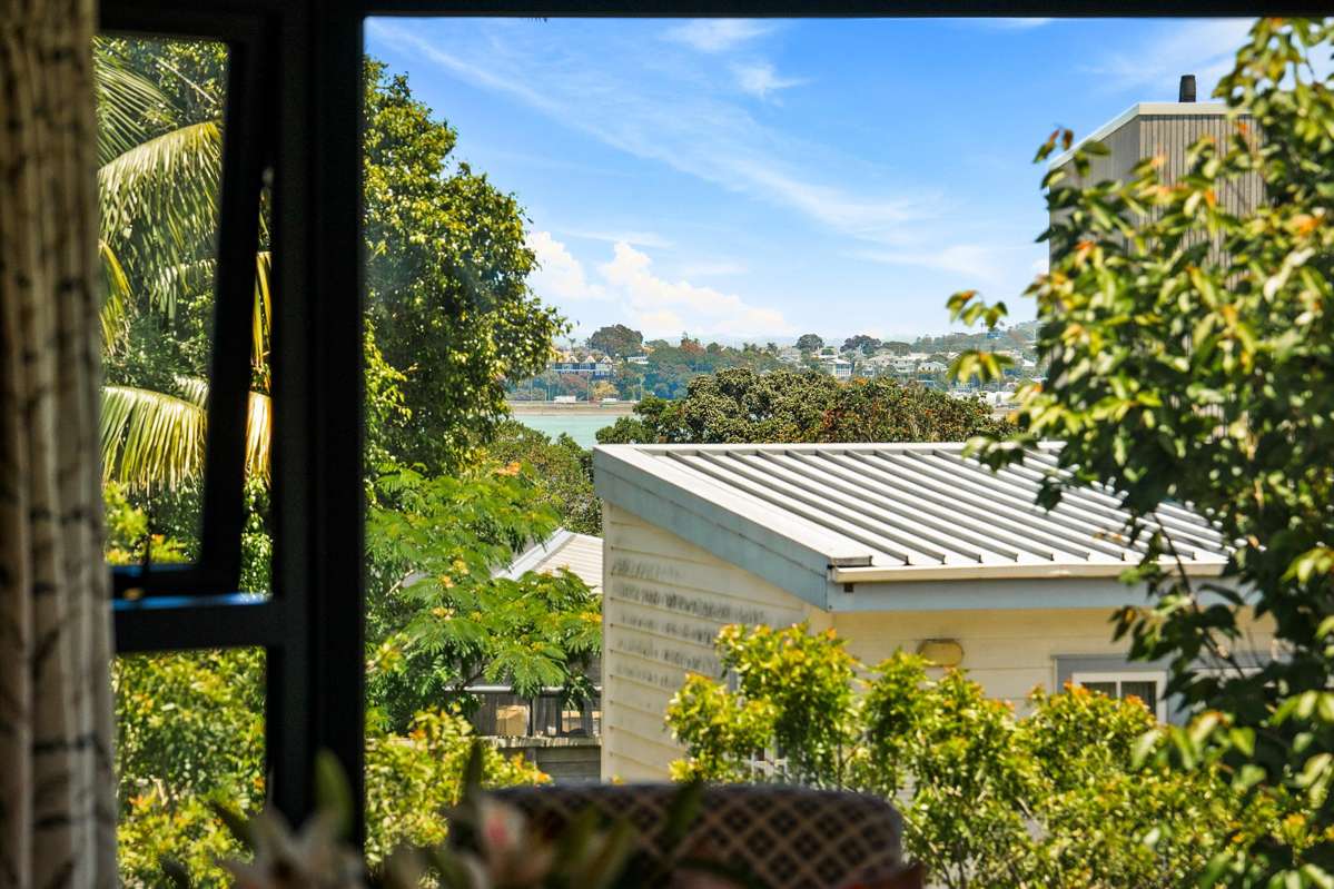 2/3 Bayswater Avenue_1