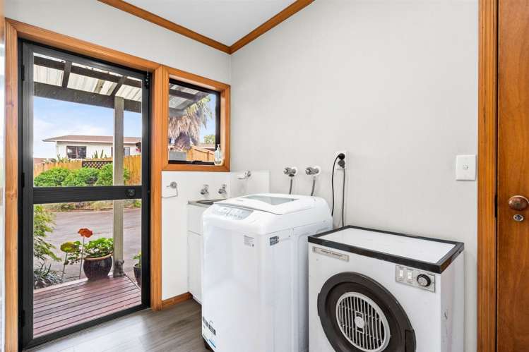 196 Fairway Drive Kamo_18