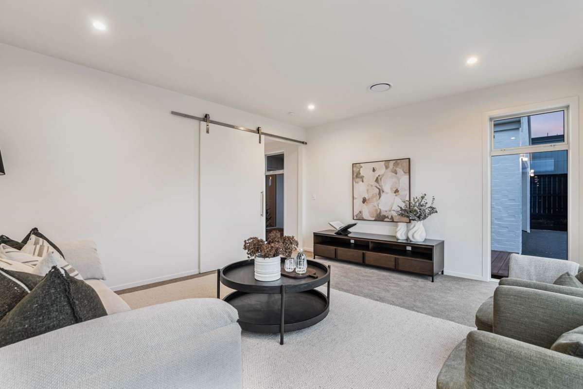 85 Parish Drive_4