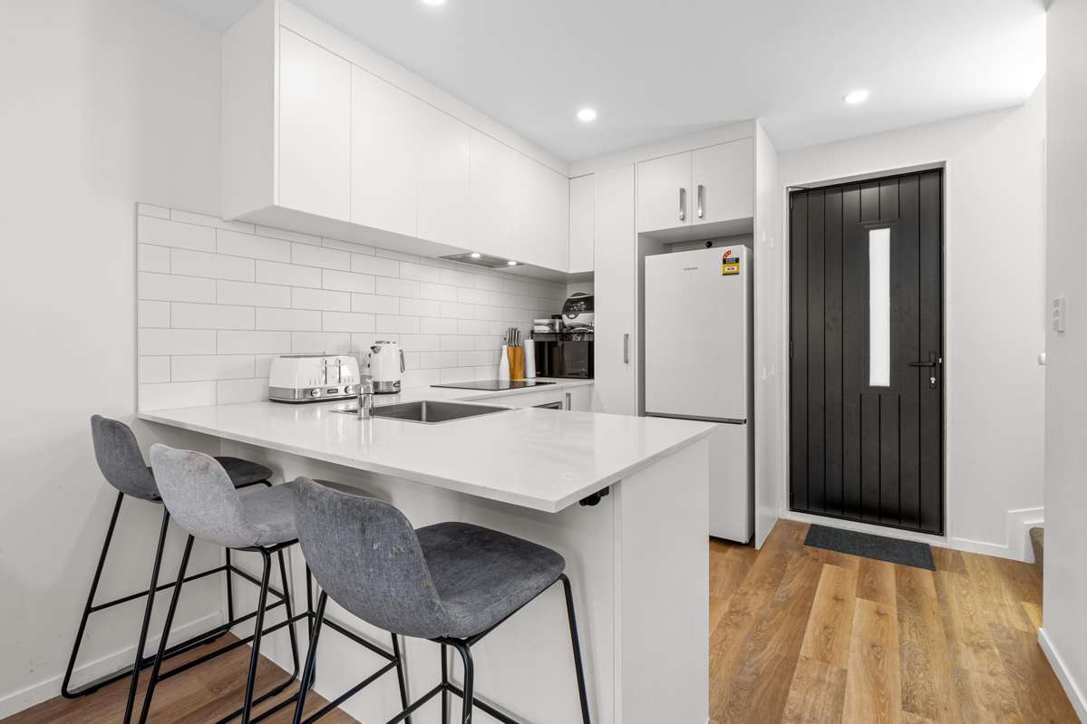 29 Tokai Place_4