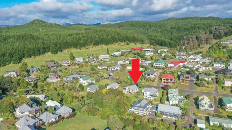 221 Russell Bruce Place Onemana_6