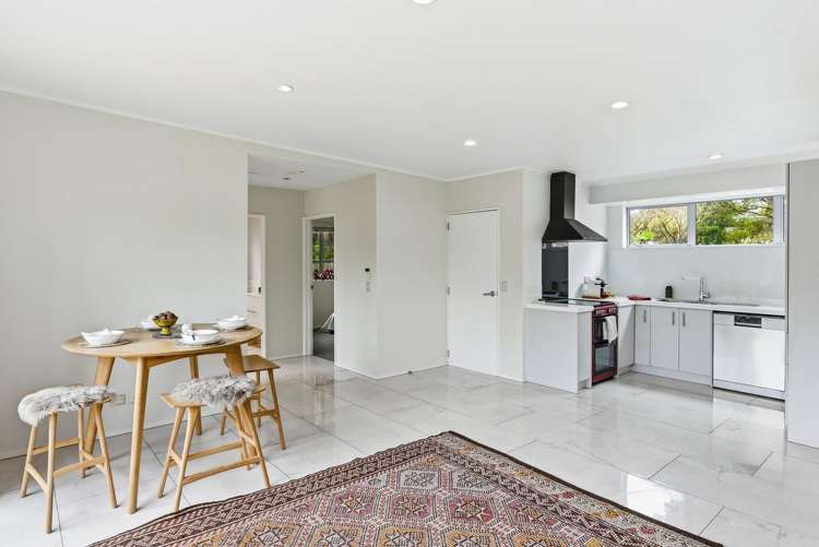 7 Forest Road Raumati South_32