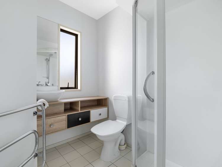 17/21 Hunters Park Drive Three Kings_6