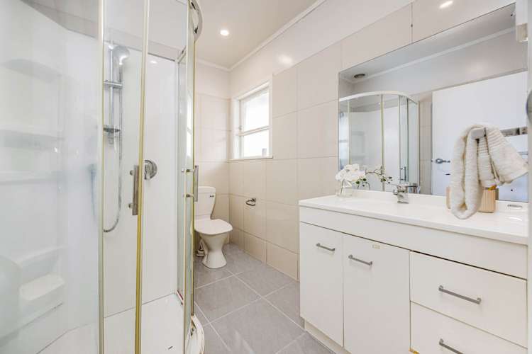 2/30 Calvert Avenue Mangere East_6