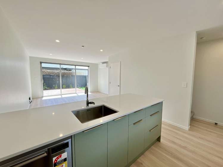 4/15 Sumner Street 10222_4