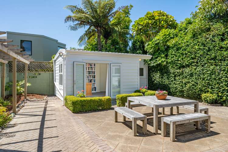 8 Saint Andrews Grove Boulcott_20