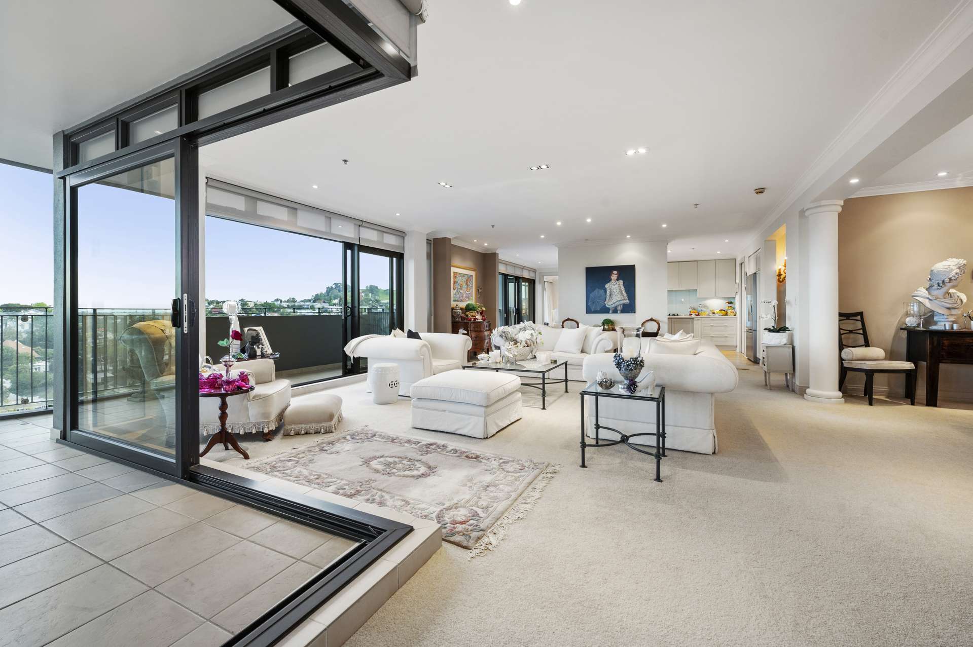 8c/36 James Cook Crescent Remuera_0