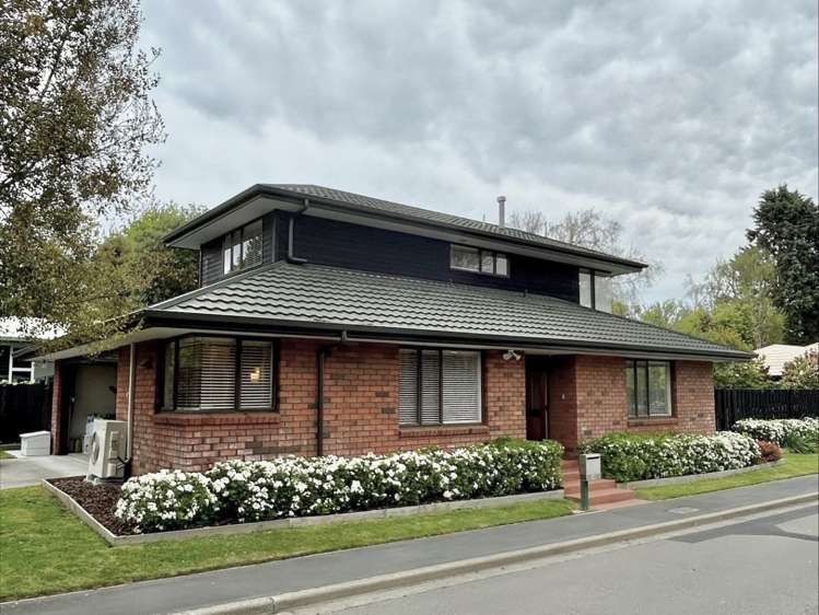 10 Castle Way Beckenham_0