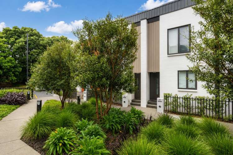 51/666B Great South Road Ellerslie_1