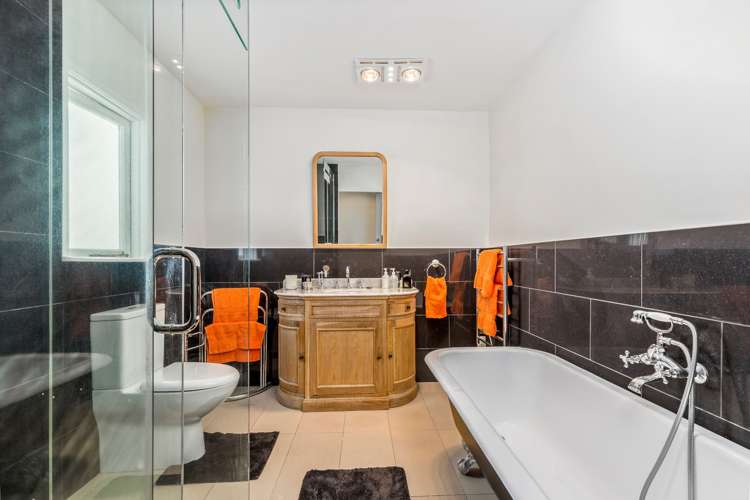 2/8 Oteha Valley Road Northcross_8