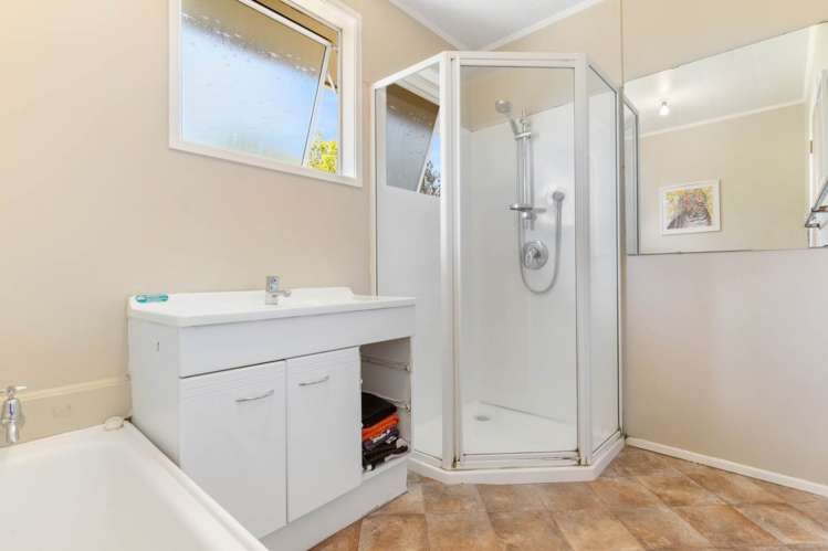 24 Leaver Place Manurewa_10