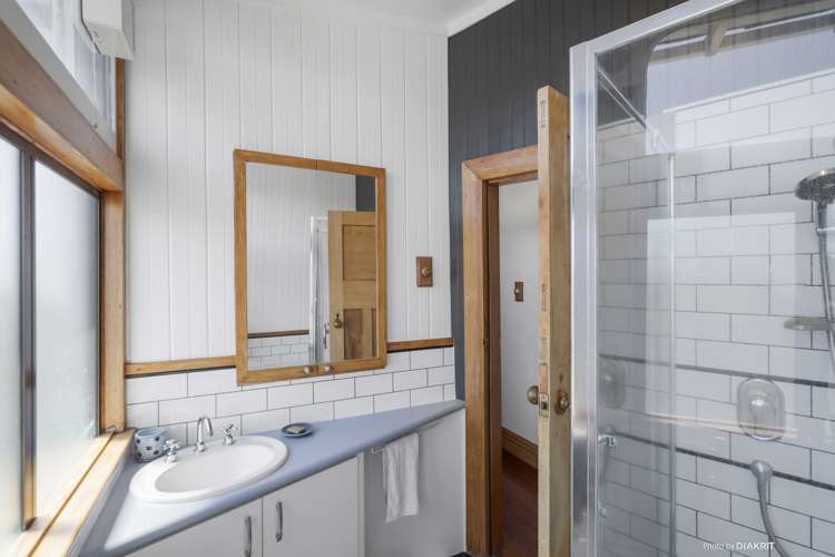 64 Russell Terrace Berhampore_14