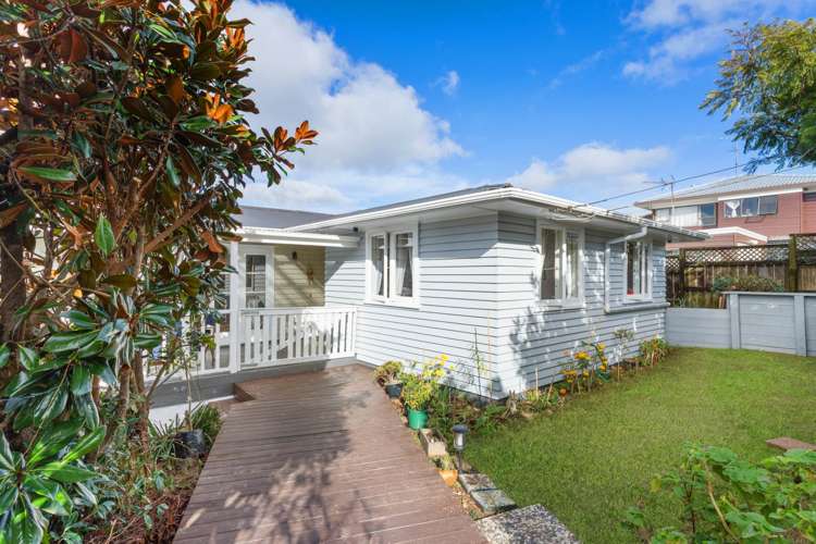 1 & 1A McIlroy Avenue_0