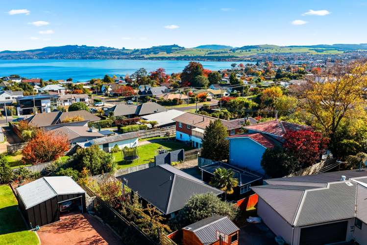 2/19 Awanui Street Hilltop_26