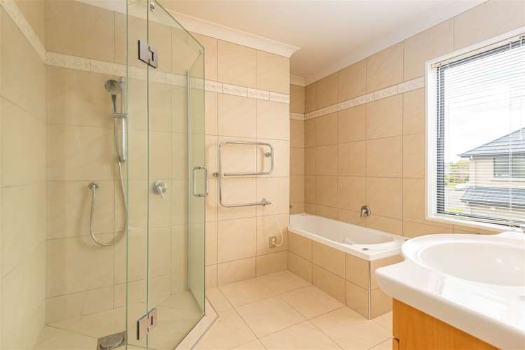 57 Becmead Drive Harewood_17