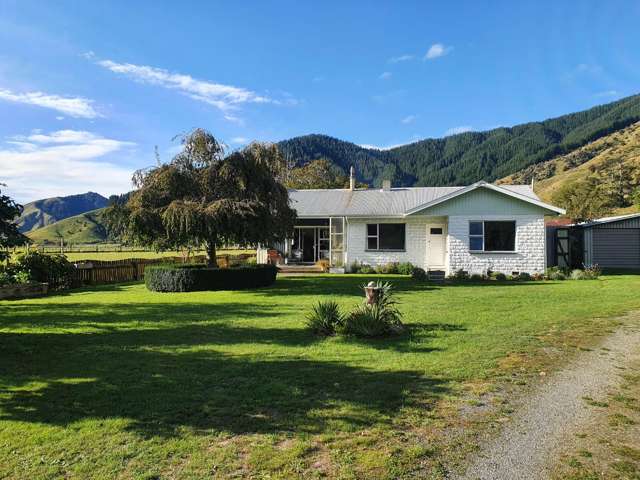 Lovely 3 bedroom rural home