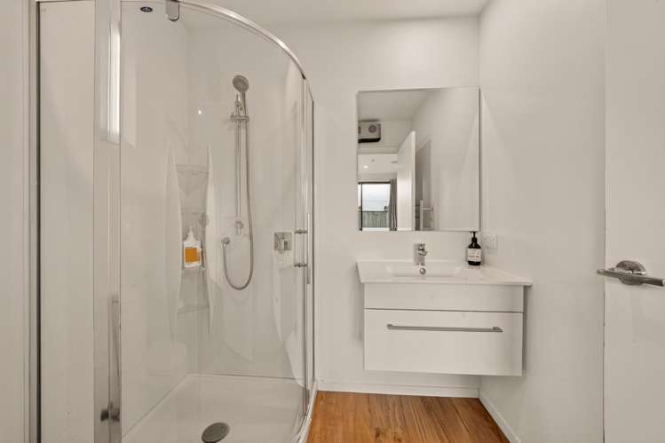 9 Risinghurst Terrace Lower Shotover_8