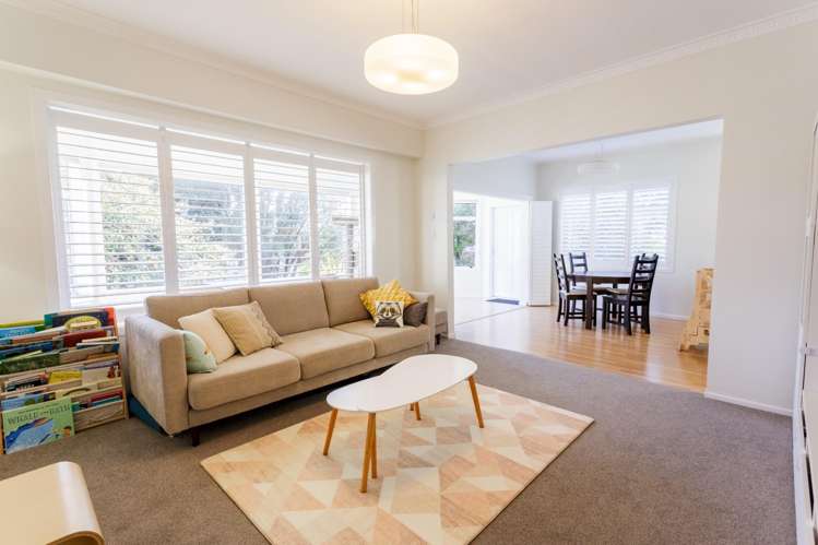 2 Berwick Grove Seatoun_5