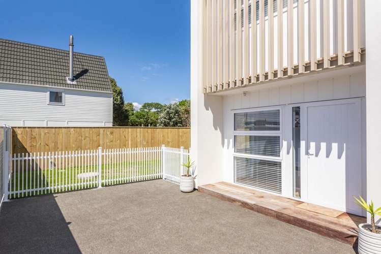 Lot 3/206 Manly Street Paraparaumu Beach_2