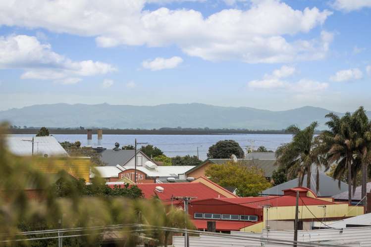 100 Broad Street Thames_15