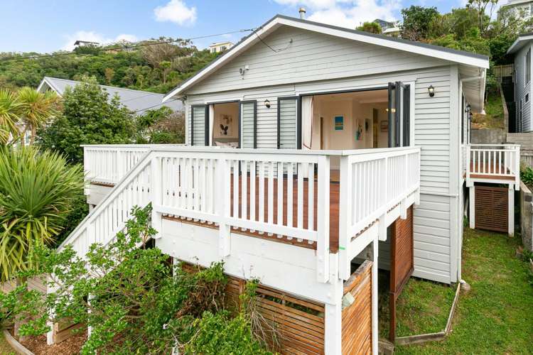 94 Eden Street Island Bay_1