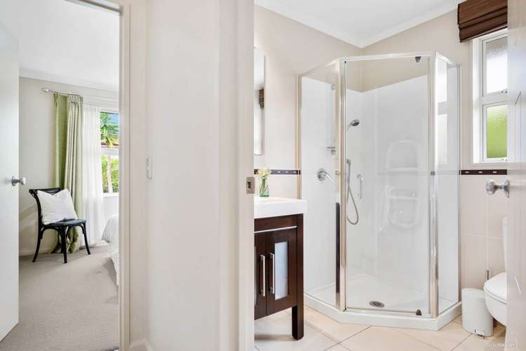 31 Gibbston Crescent Flat Bush_16